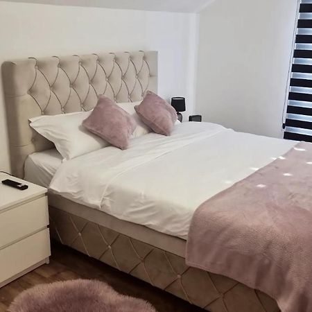 Lilien Apartment Airport Ledine Kültér fotó