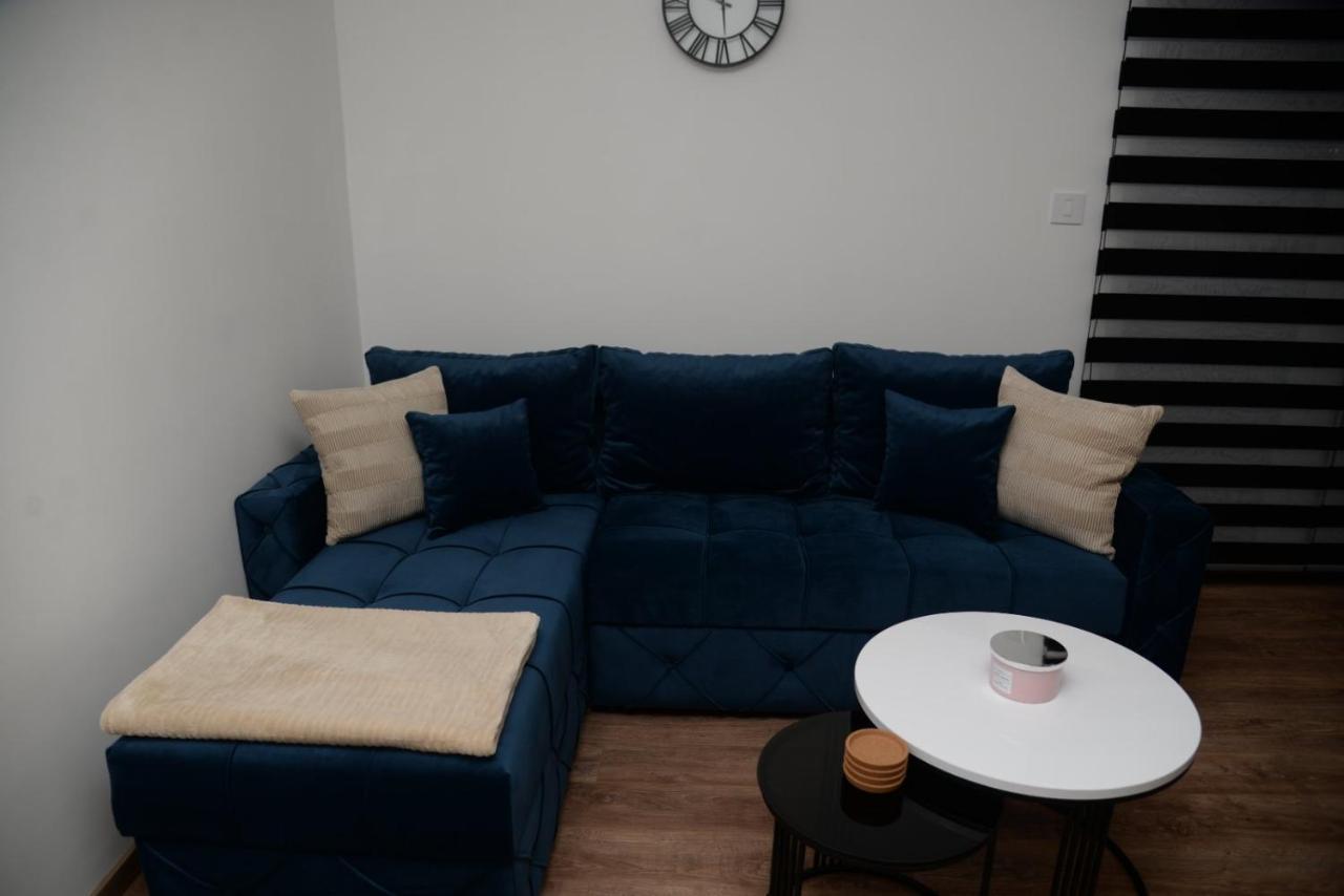 Lilien Apartment Airport Ledine Kültér fotó