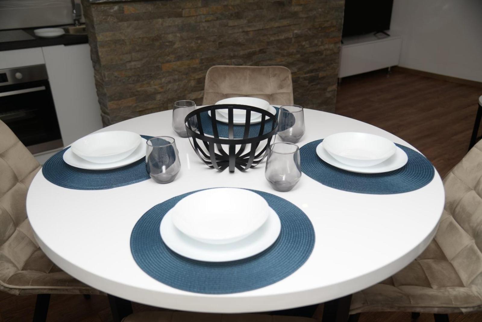 Lilien Apartment Airport Ledine Szoba fotó